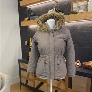 GIRLS L Quilted Coat with Faux Fur Hood and Sherpa lining - worn once